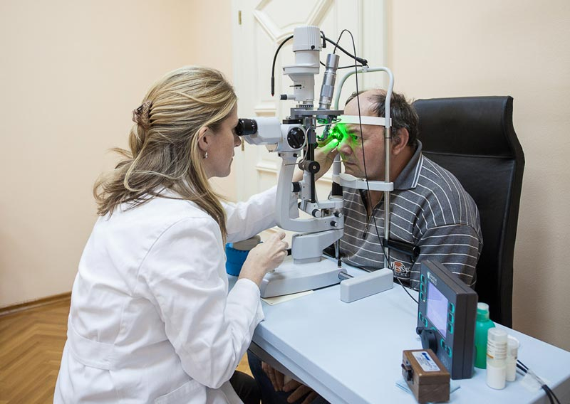 A szürkehályog és a cukorbetegség - dr. Szentkirályi Béla szemész főorvos