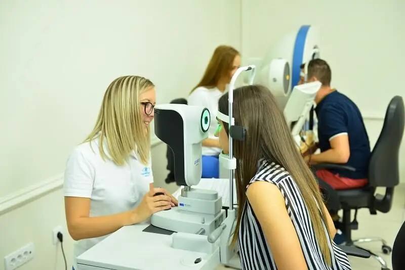 Szürkehályog műtét - Multifokális lencse beültetés - 25% áprilisban