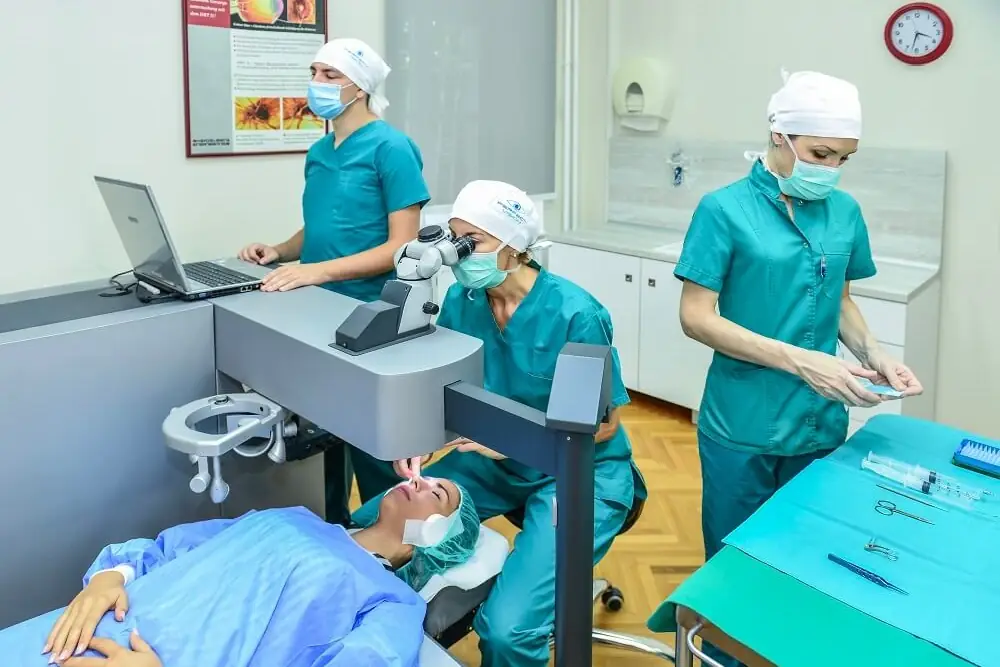 Laser removal of dioptres - Laser removal of dioptres - Summer action