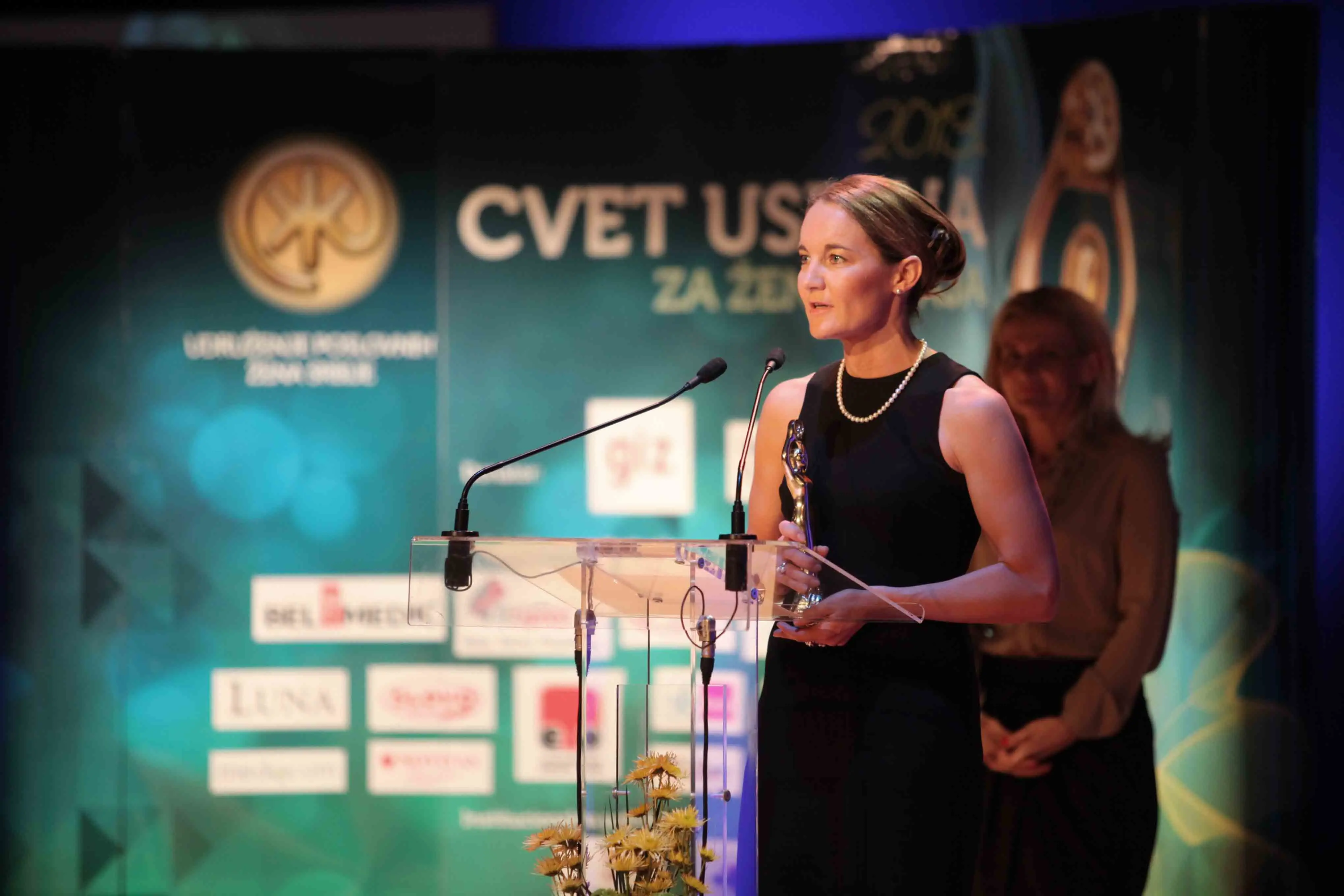 Cvet uspeha za ženu zmaja 2013