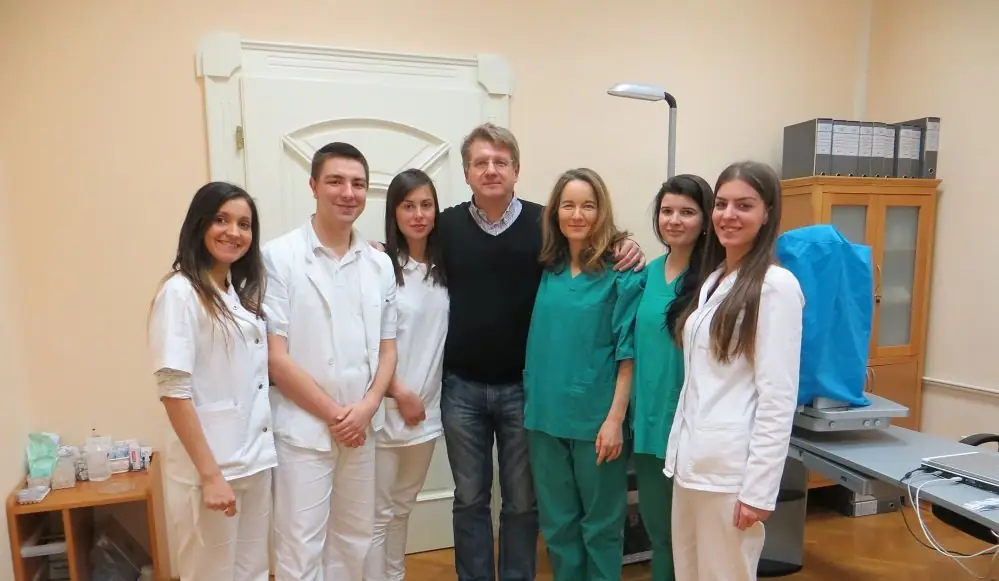 Prof dr Nagy sa ekipom "Perfect Vision"-a Prof dr Nagy Zoltan Zsolt