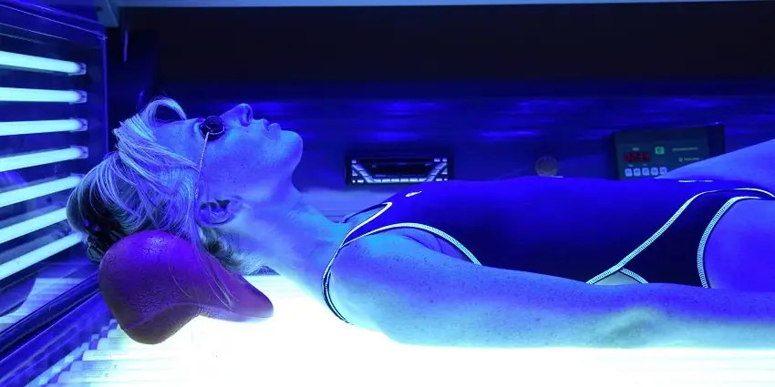Effect of tanning beds on vision