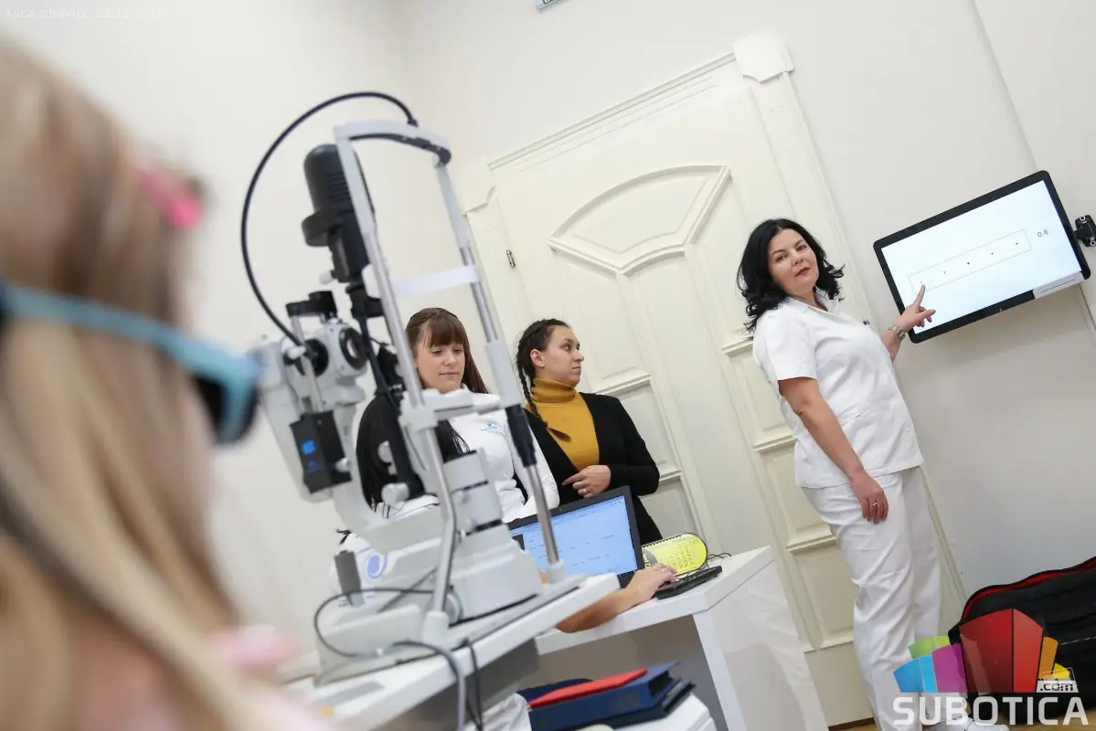 Children's ophthalmological examination