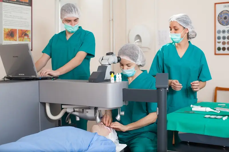 Laser dioptre removal - Our employees in the role of patients: nurse's experience after laser dioptre removal